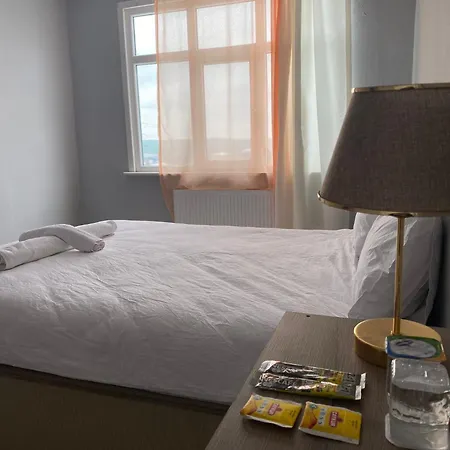 Hostel Airport Forest *