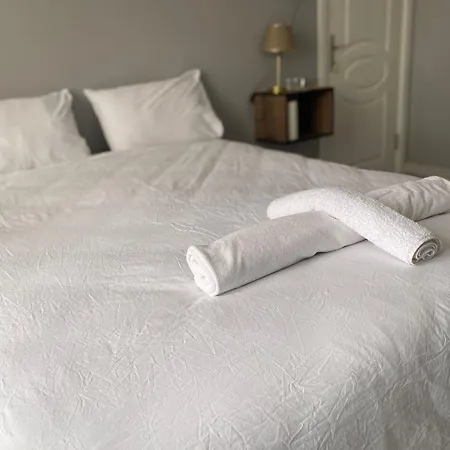 Hostel Airport Forest Arnavutkoy