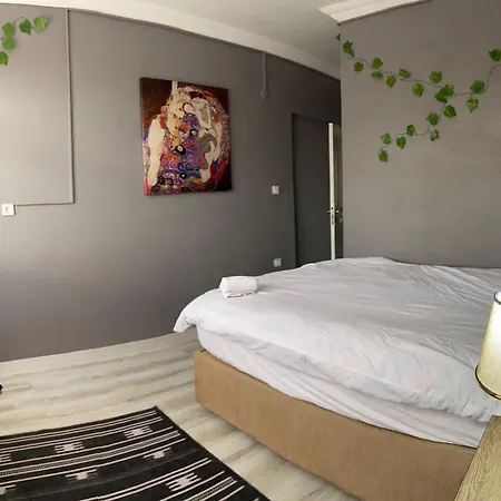 Hostel Airport Forest Arnavutkoy