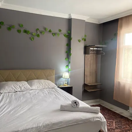 Airport Forest Hostel *